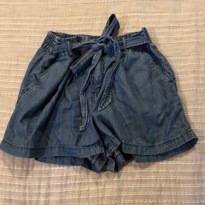 GAP paper bag shorts